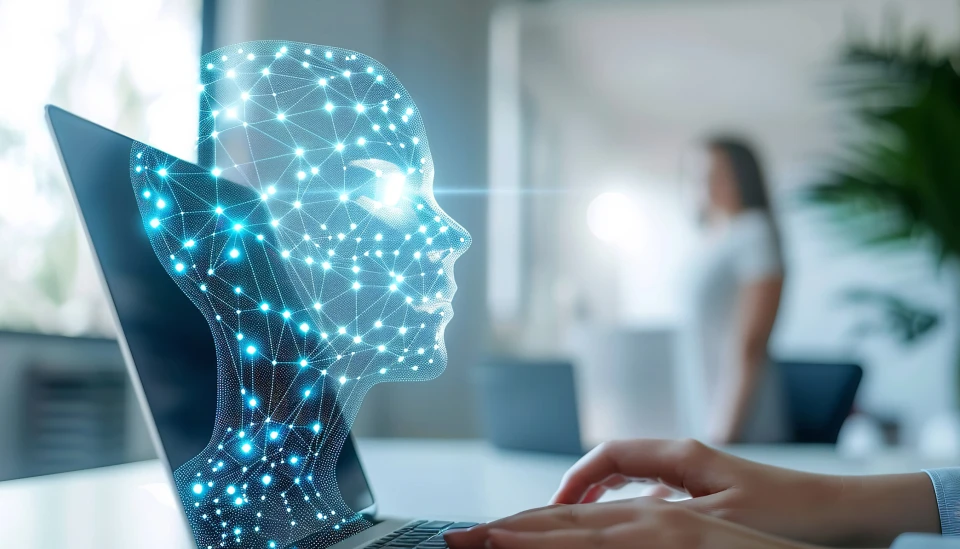 Bienestar laboral en la era híbrida: métricas accionables, IA y cultura real