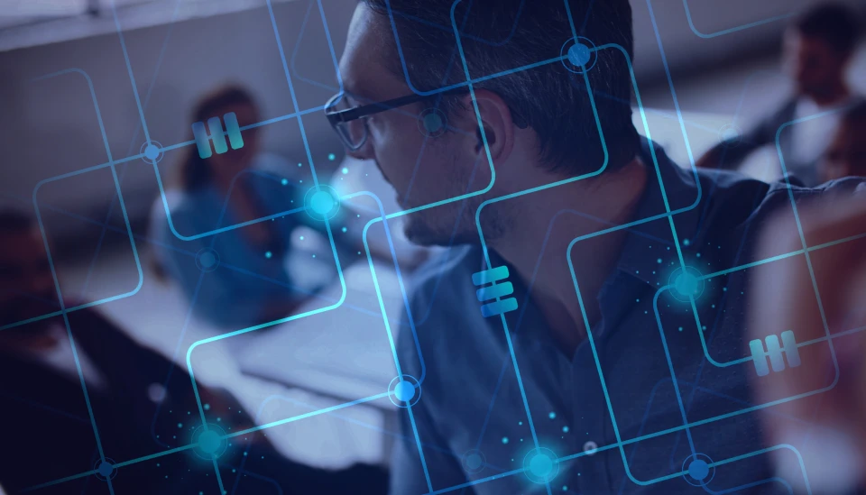 Revolución del aprendizaje en el flujo de trabajo: formación que impulsa el rendimiento real